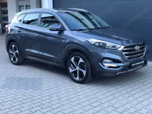 Hyundai TUCSON Premium 4WD Keyless Kamera Leder Navi AHK Bild 3