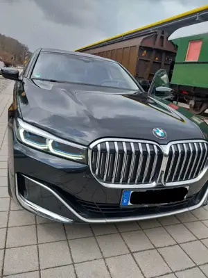 BMW 740 7er+Hybr. Diesel/E+740d+xDrive Bild 3
