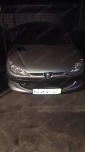 Peugeot 206 206 CC 135 Platinum Bild 2