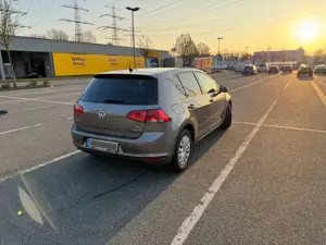 Volkswagen Golf 1.2 TSI BlueMotion Technology Trendline Bild 2