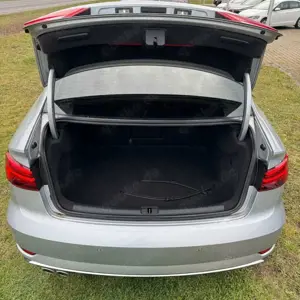 Audi A3 Lim. 35 TFSI sport LED NAVI Bild 4