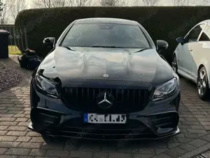 Mercedes-Benz E 200 Coupe 9G-TRONIC AMG Line Bild 3