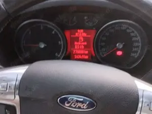 Ford Galaxy 2.2 TDCi DPF Ghia Voll Ausstattung Bild 5
