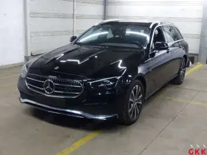Mercedes-Benz E 300 e MBUX Kamera 1. Hand ACC
