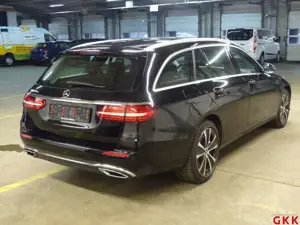 Mercedes-Benz E 300 e MBUX Kamera 1. Hand ACC Bild 2