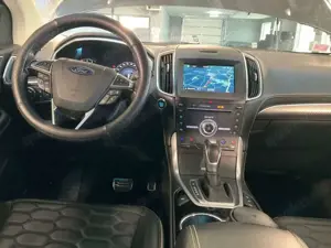 Ford Edge Edge 2.0 TDCi Bi-Turbo 4x4 Vignale Bild 3