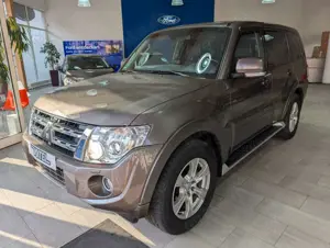 Mitsubishi Pajero 3.2 DI-D Intense
