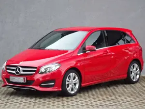Mercedes-Benz B 200 Urban/LED/SitzHZG/Sportsitze/AHK/17"LMF