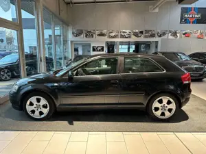 Audi A3 2.0 TDI Ambition KLIMA ALU NAVI TÜV + ÖL NEU Bild 4