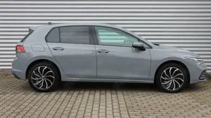 Volkswagen Golf Life Bild 3