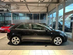 Audi A3 2.0 TDI Ambition KLIMA ALU NAVI TÜV + ÖL NEU Bild 5