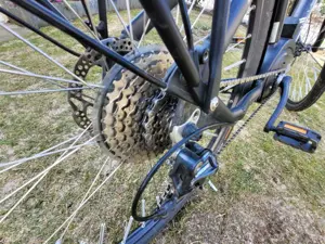 Velo de Ville AEB 800, 9 Gang Deore, 28 , 45cm Rahmen, schwarz matt Bild 4