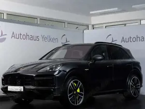 Porsche Cayenne Turbo S E-Hybrid SportDesign*BURM*PANO* Bild 2