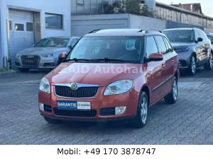Skoda Fabia Combi Elegance*Aut*PDC*Schiebedach*1HAND