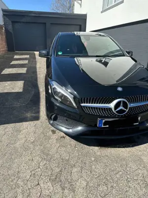 Mercedes-Benz A 200 A 200 AMG Line BlueEfficiency (176.043) Bild 3