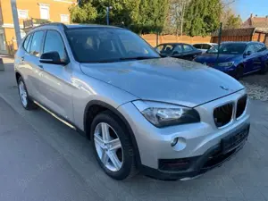 BMW X1 sDrive20i, Sportpaket, Panoramadach, TÜV NEU
