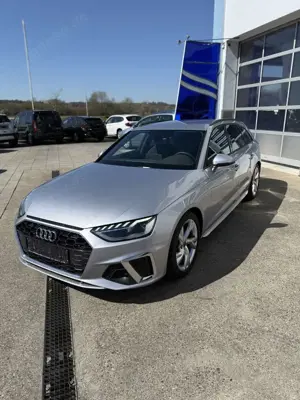 Audi A4 35 TDI S line