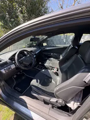 Opel Astra H GTC