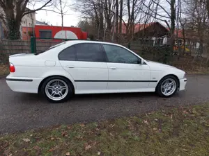 BMW 540 540i Bild 2