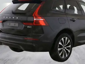 Volvo XC60 B4 AWD Plus Dark Standhzg Fahrerassis Voll Bild 5