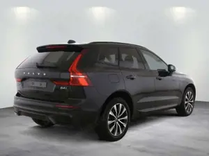 Volvo XC60 B4 AWD Plus Dark Standhzg Fahrerassis Voll Bild 3