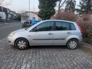Ford Fiesta Fiesta 1.4 Connection Bild 2