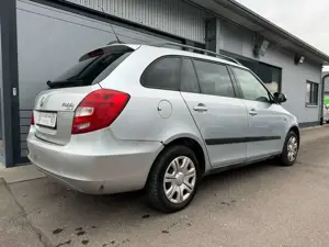 Skoda Fabia Combi Ambiente*Klima*Euro4*SHZ*5-Gang* Bild 4