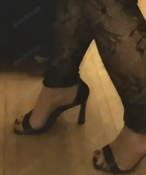 Crossdresser Femboy Sissy besuchbar in DA sucht diskrete Treffen gegen kl. TG  Bild 3