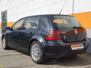 Volkswagen Golf IV 2.3 V5 GTI 5-Tür gepflegt Klimaauto BBS Bild 2