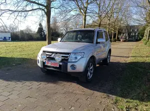 Mitsubishi Pajero 3.2 DI-D Automatik Intense