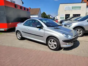 Peugeot 206 CC 110 Platinum Bild 2