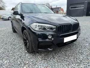 BMW X5 xDrive 50 i M Tüv und Reifen Neu