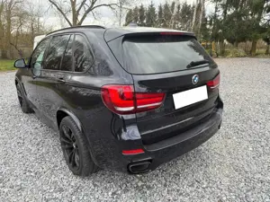 BMW X5 xDrive 50 i M Tüv und Reifen Neu Bild 5