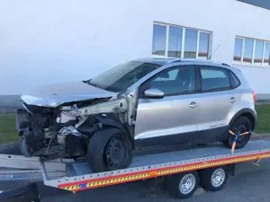 Volkswagen Polo V CrossPolo Überschlag Motor ok