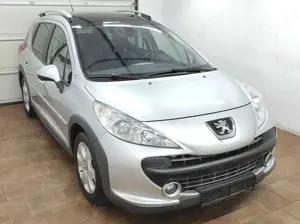 Peugeot 207 Bild 1