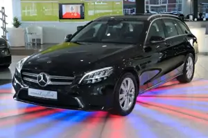 Mercedes-Benz C 200 T Automatik*LEDER*NAVI*LED*KAMERA*1 HAND*