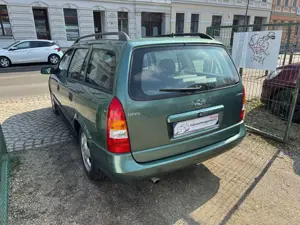 Opel Astra Kombi 1-Hand 8-fach bereift Klima TÜV neu Bild 2