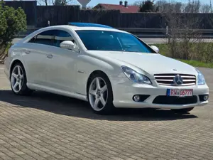 Mercedes-Benz CLS 63 AMG /NAVI/SCHIEBEDACH/HARMAN-KARDON Bild 3
