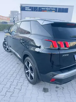 Peugeot 3008 PureTech 130 Stop  Start EAT6 Allure vier Zylinde