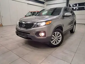 Kia Sorento Sorento Attract 2WD/Auto/Ahk/Mfl/Klima/