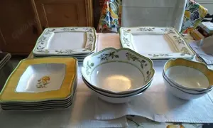 Kombiservice für 6 Personen. 