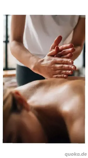 Schönheit der FKK- und Erotikmassage 