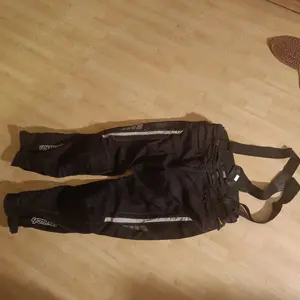 Damen Leder- Textilhose von REUSCH Gr. XXL - sehr gut erhalten