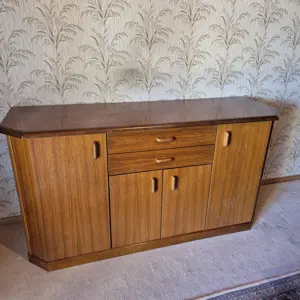Sideboard aus Holz
