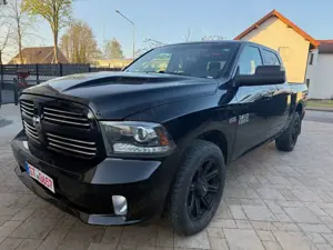 Dodge RAM Ram 1500 5.7 V8 4X4+LPG Gas+Leder+Navi+AHK+SHZ+