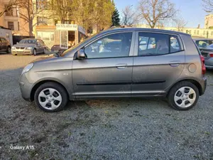 Kia Picanto 1.1 Attract Neu TÜV Neu Inspektion Garantie Bild 2