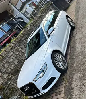Audi A6 Avant 3.0 TDI DPF quattro tiptronic