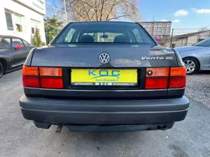 Volkswagen Vento 1.8 CL Automatik/1. Hand/ Garagenwagen Bild 5