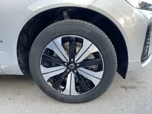 Volvo XC60 Plus Dark Recharge Plug-In Hybrid AWD T6 EU6d Stan Bild 5