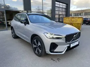 Volvo XC60 Plus Dark Recharge Plug-In Hybrid AWD T6 EU6d Stan Bild 4